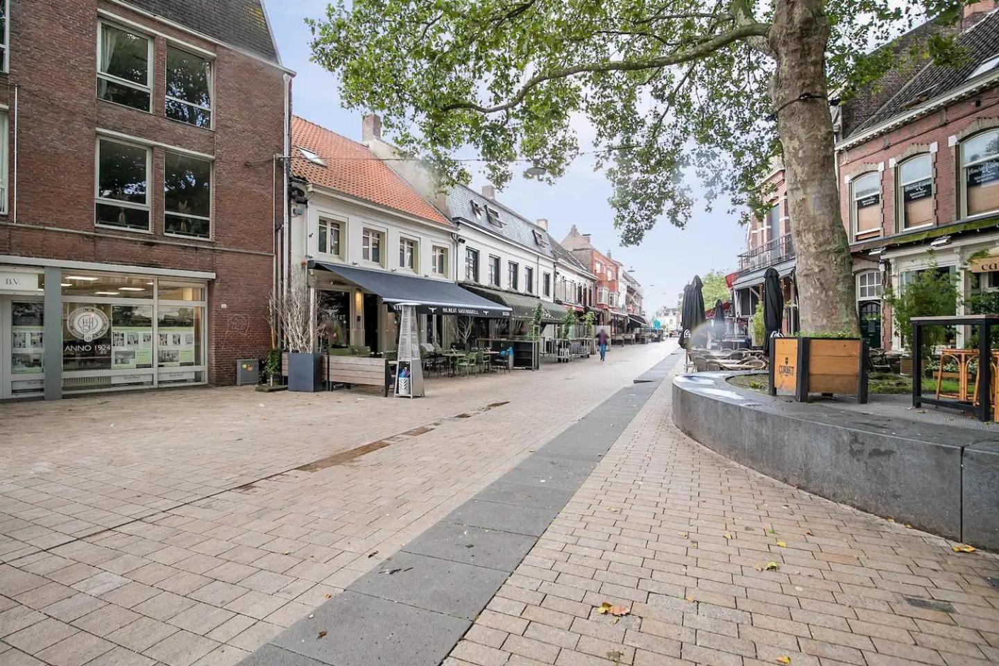 6P Hotspot Wifi Near Poppodium013 And City Center Tilburg Luaran gambar